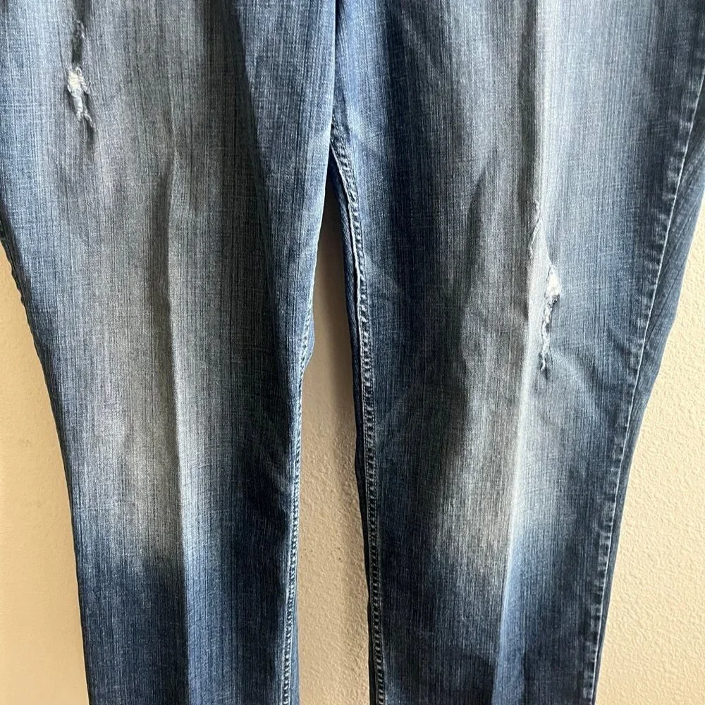 Lane Bryant Women's Straight Leg Medium Wash Distressed Jeans Size 24